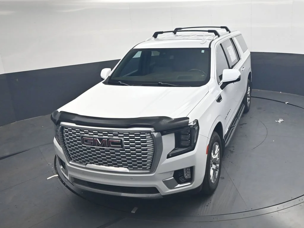 Used 2021 White GMC Denali image 37