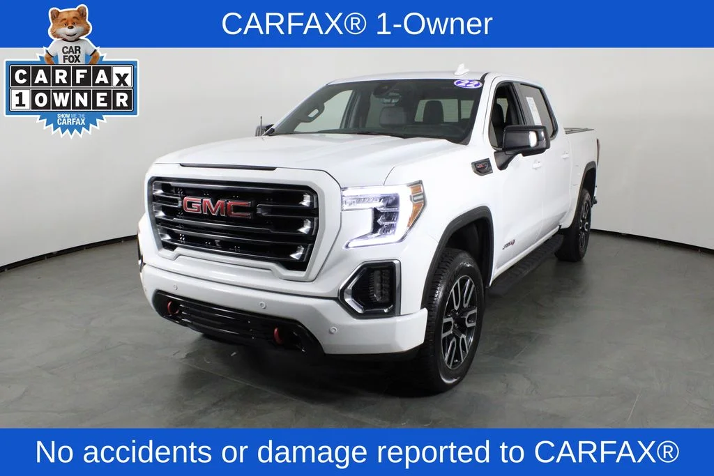 Used 2022 White GMC AT4 image 2
