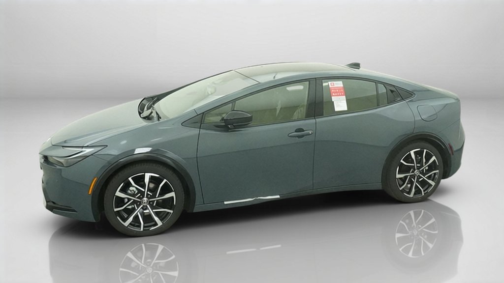 New 2026 Guardian Gray Toyota XSE image 33