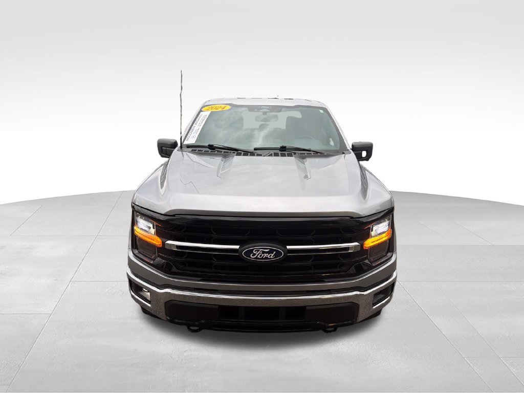 Used 2024 Silver Ford XLT image 3