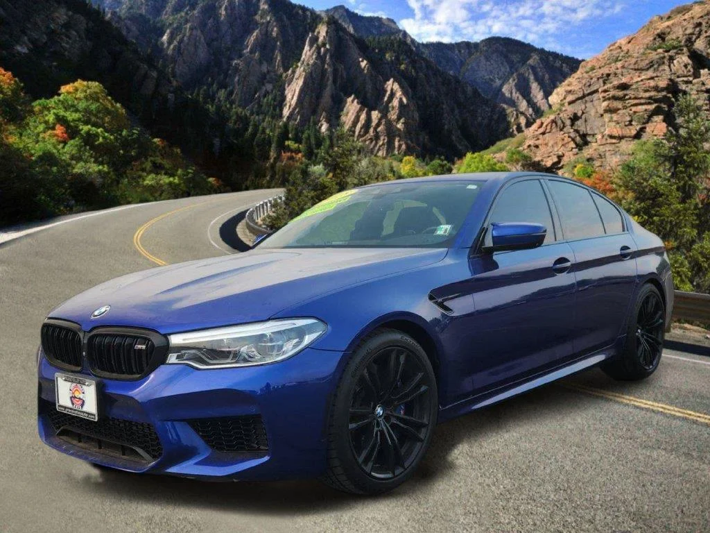 Used 2018 Marina Bay Blue Metallic BMW SD image 5