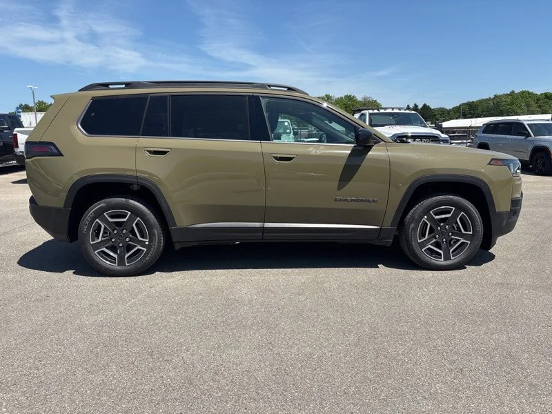 New 2026 41 Exterior Paint Jeep Laredo image 2