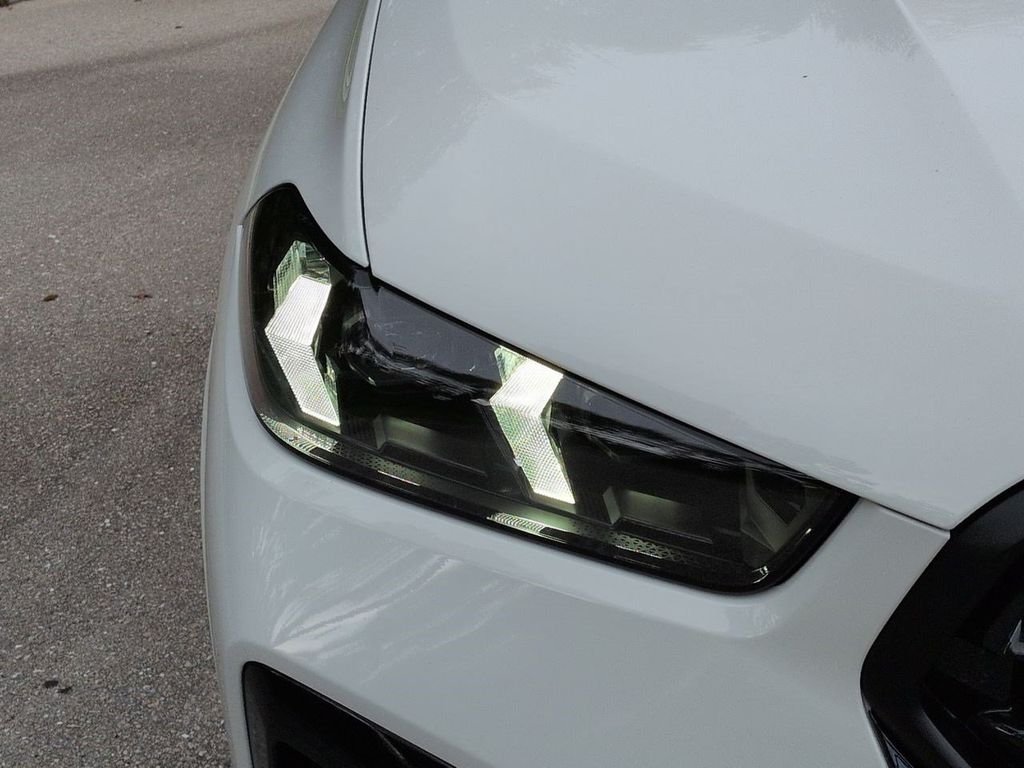 New 2026 Alpine White BMW Competition image 10