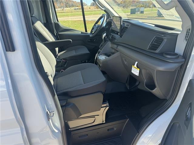 New 2026 Oxford White Ford Cargo Van image 43
