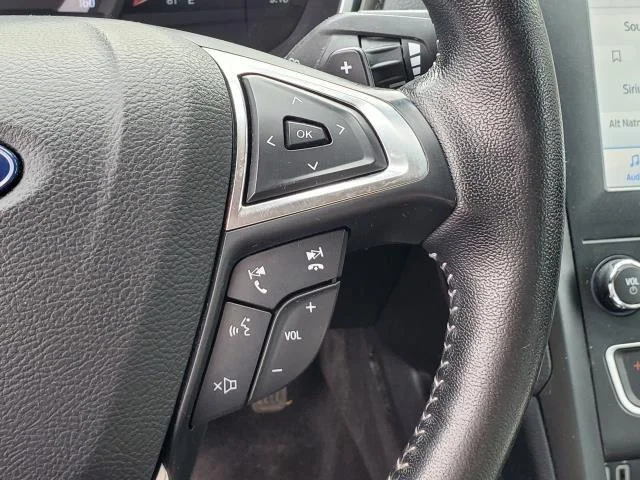 Used 2019 Blue Metallic Ford SE image 12