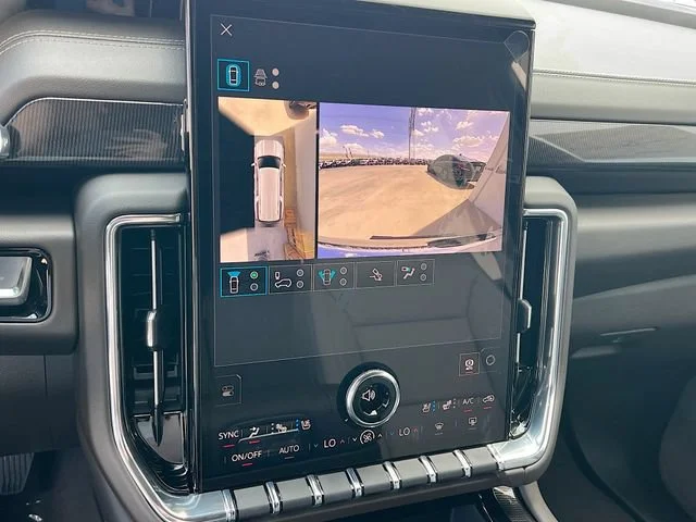 New 2026 Onyx Black GMC Elevation image 9