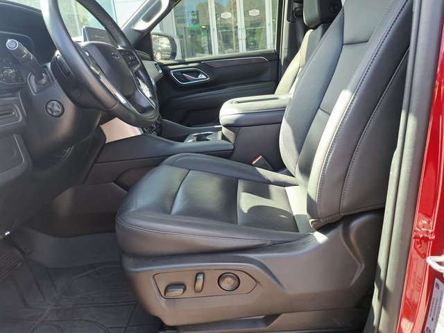 Used 2023 Red Chevrolet Z71 image 22