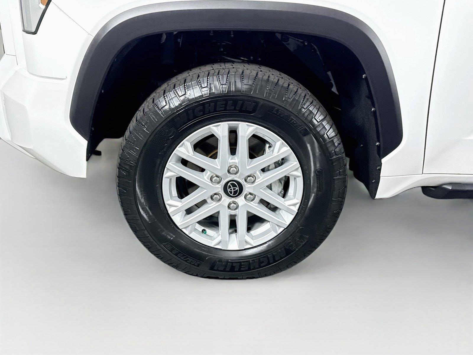 Used 2024 Ice Cap Toyota SR5 image 42