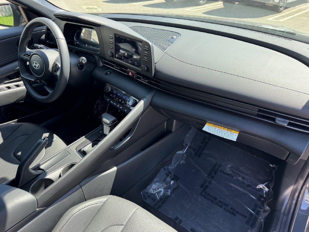 New 2026 Gray Hyundai SEL Sport Plus image 9