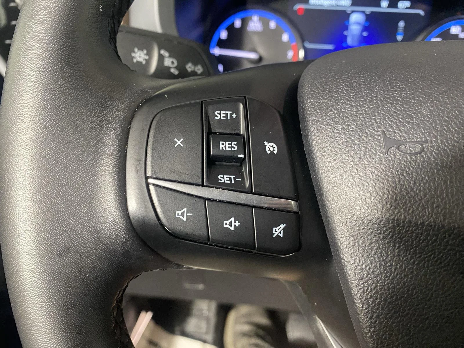 Used 2024 Atlas Blue Ford Outer Banks image 20