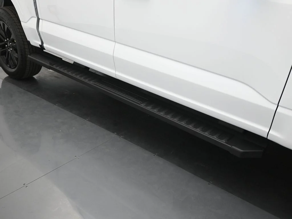New 2026 Oxford White Ford Lariat image 25