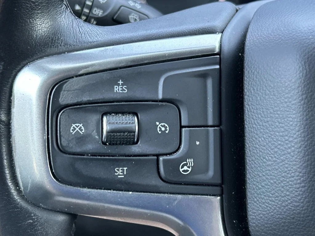 Used 2021 Gray Chevrolet RST image 27