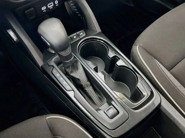 Used 2022 White Chevrolet LT image 22