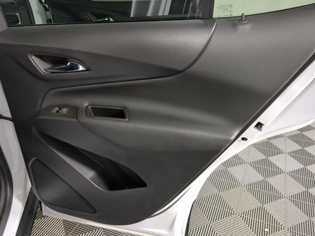 Used 2023 Summit White Chevrolet LT image 21
