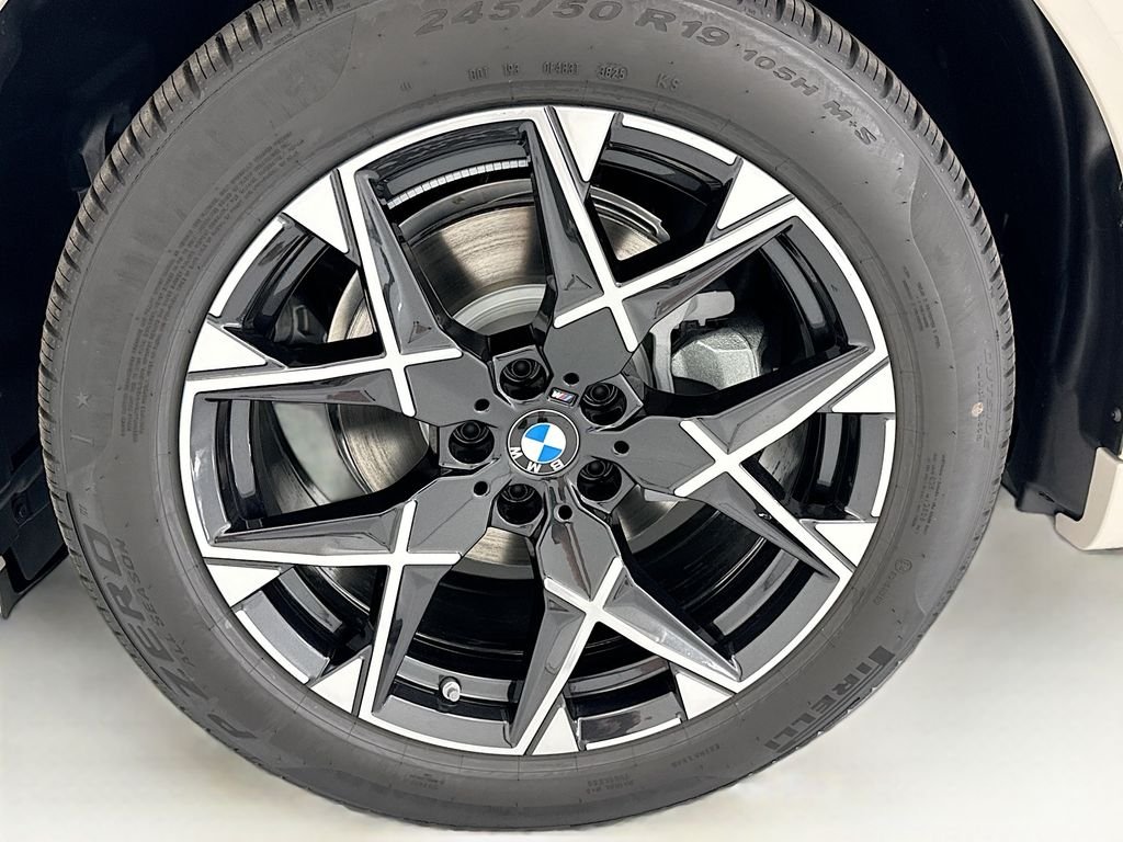 New 2026 Gray Metallic BMW 30 xDrive image 29