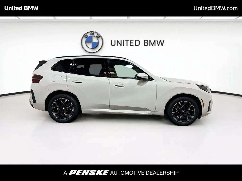 New 2026 Alpine White BMW 30 xDrive image 4