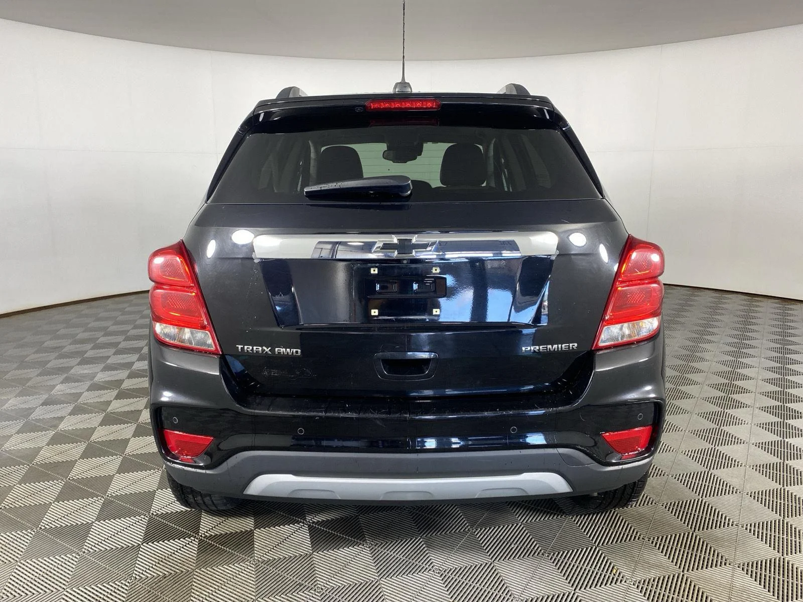 Used 2019 Mosaic Black Metallic Chevrolet Premier image 6