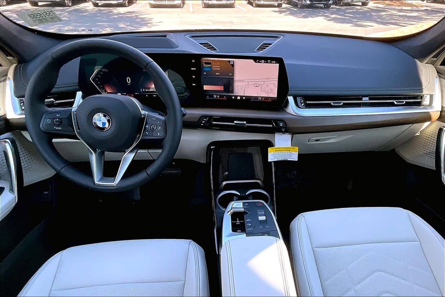 Used 2026 Mineral White Metallic BMW xDrive28i image 5