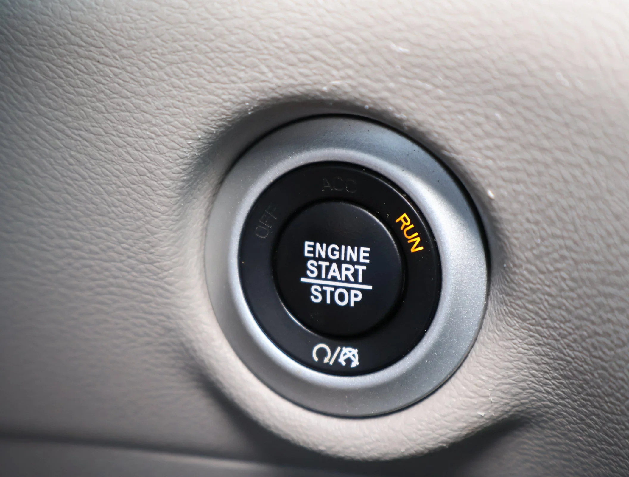 Used 2024 Silver Mist Cle Chrysler Touring L image 18