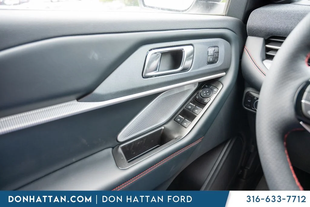 New 2026 Star White Metallic Tri-Coat Ford ST image 18