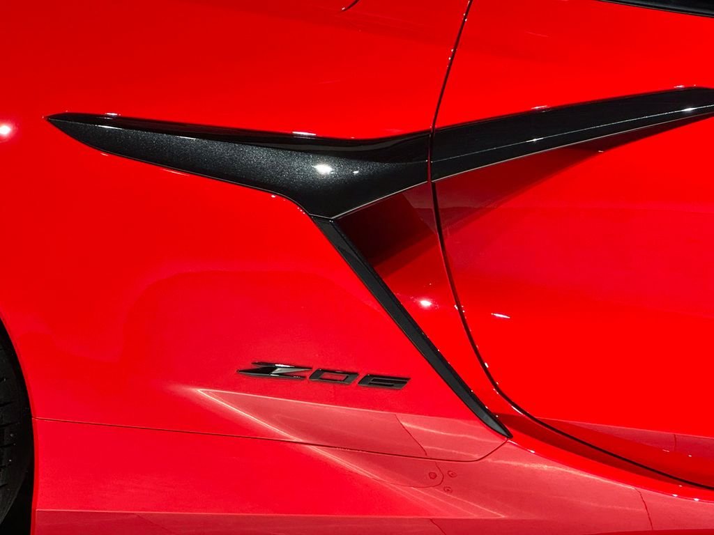 Used 2024 Red Chevrolet Z06 image 6