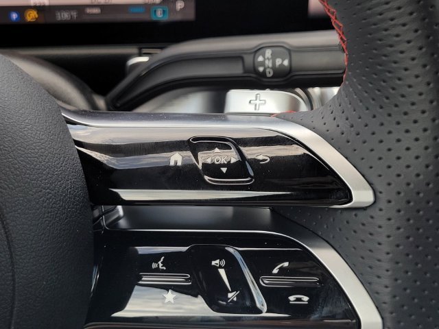 2025 Mercedes-Benz GLB Base - Photo 45