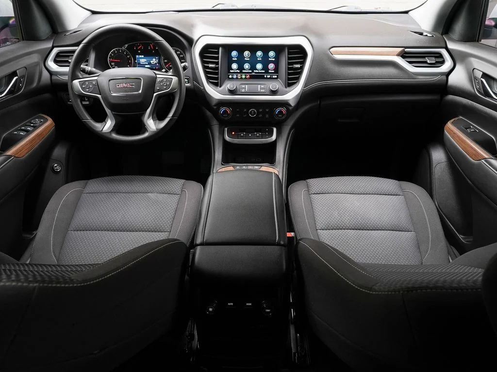 Used 2022 White GMC SLE image 16