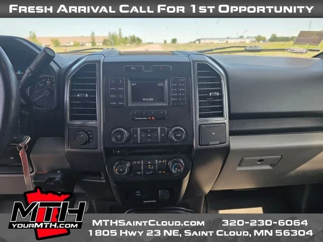 Used 2017 White Ford XLT image 12