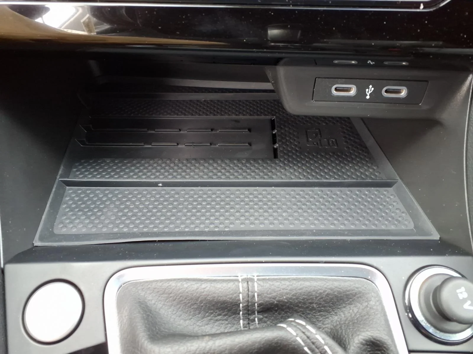 New 2026 Monument Gray Volkswagen SEL AUTO image 8