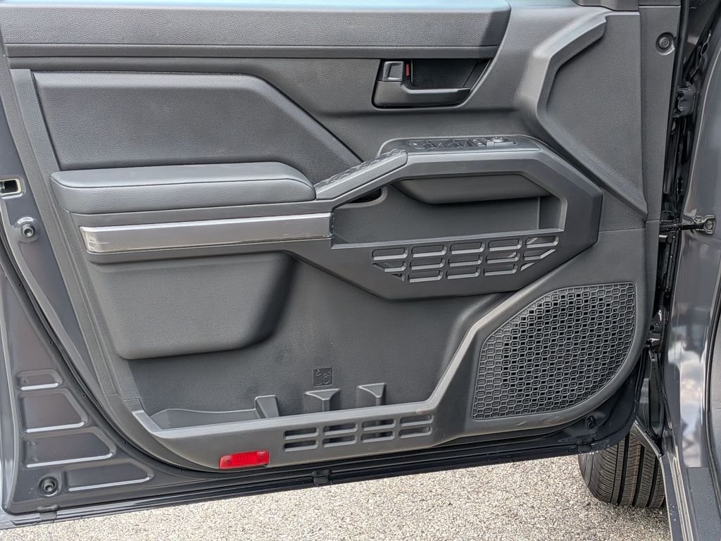 New 2026 Underground Toyota SR5 image 18
