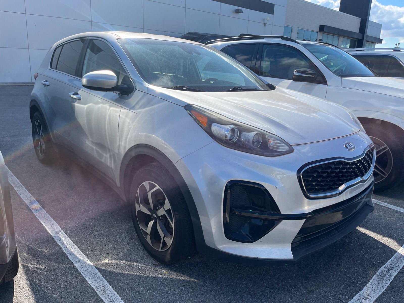 Used 2020 Sparkling Silver Kia LX image 1