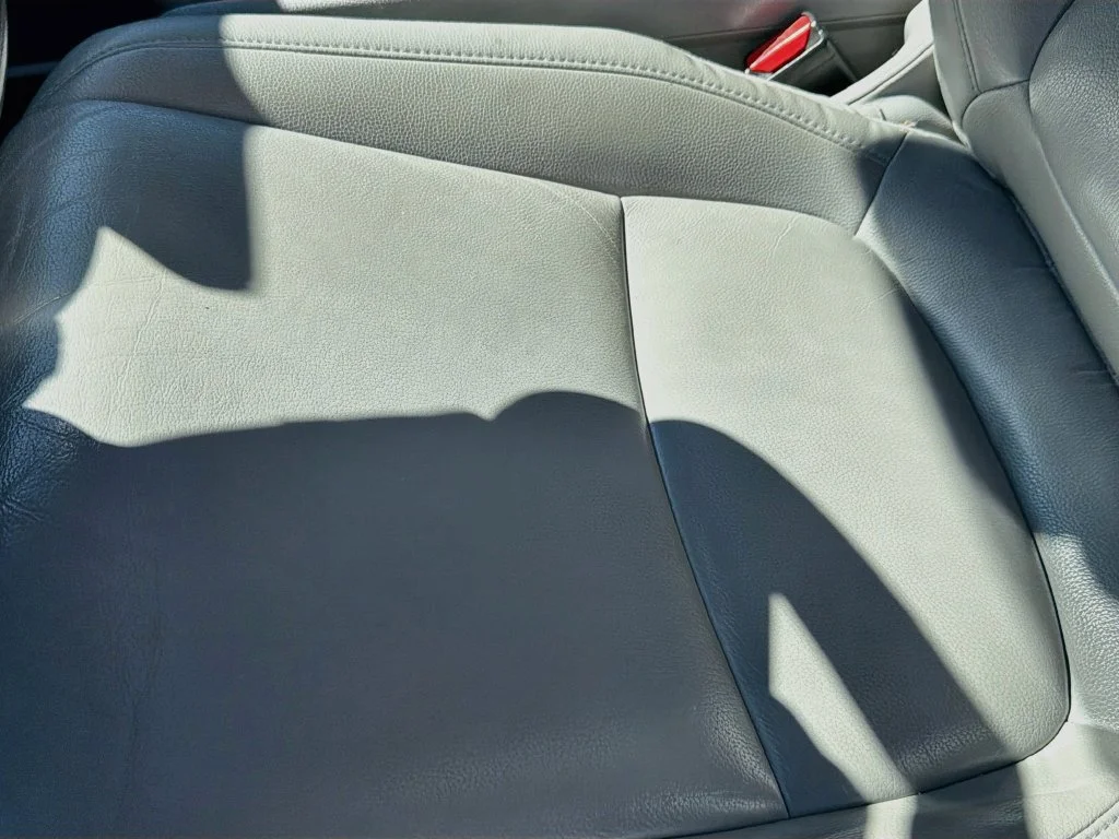 Used 2020 Black Honda EX-L image 19