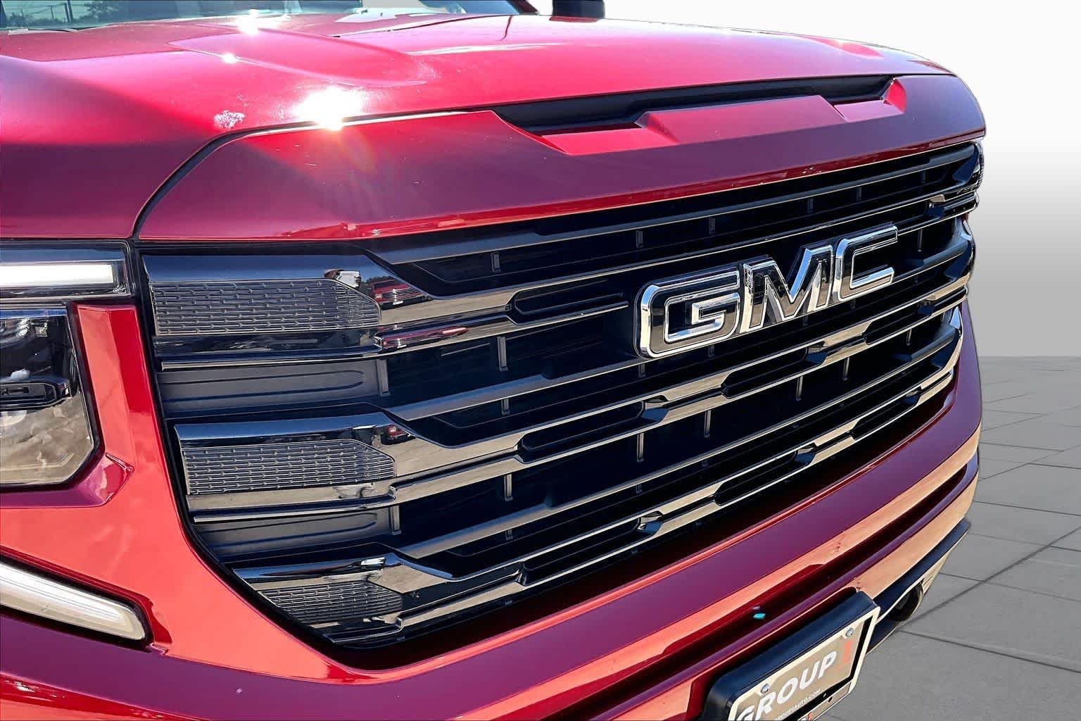 Used 2024 Volcanic Red Tintcoat GMC Elevation image 30