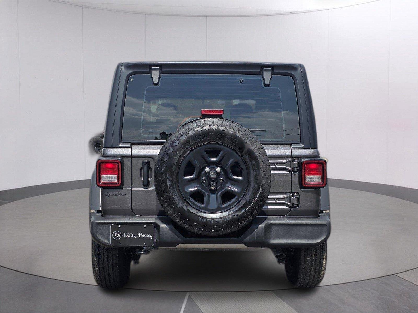 Used 2026 Granite Crystal Metallic Clearcoat Jeep Sport image 6