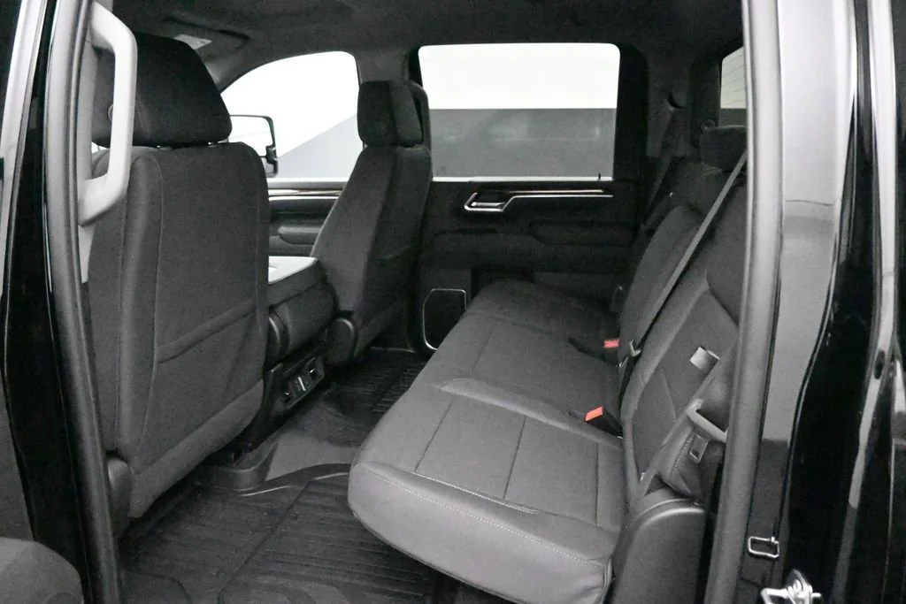 2026 GMC Sierra 3500HD SLE - Photo 17