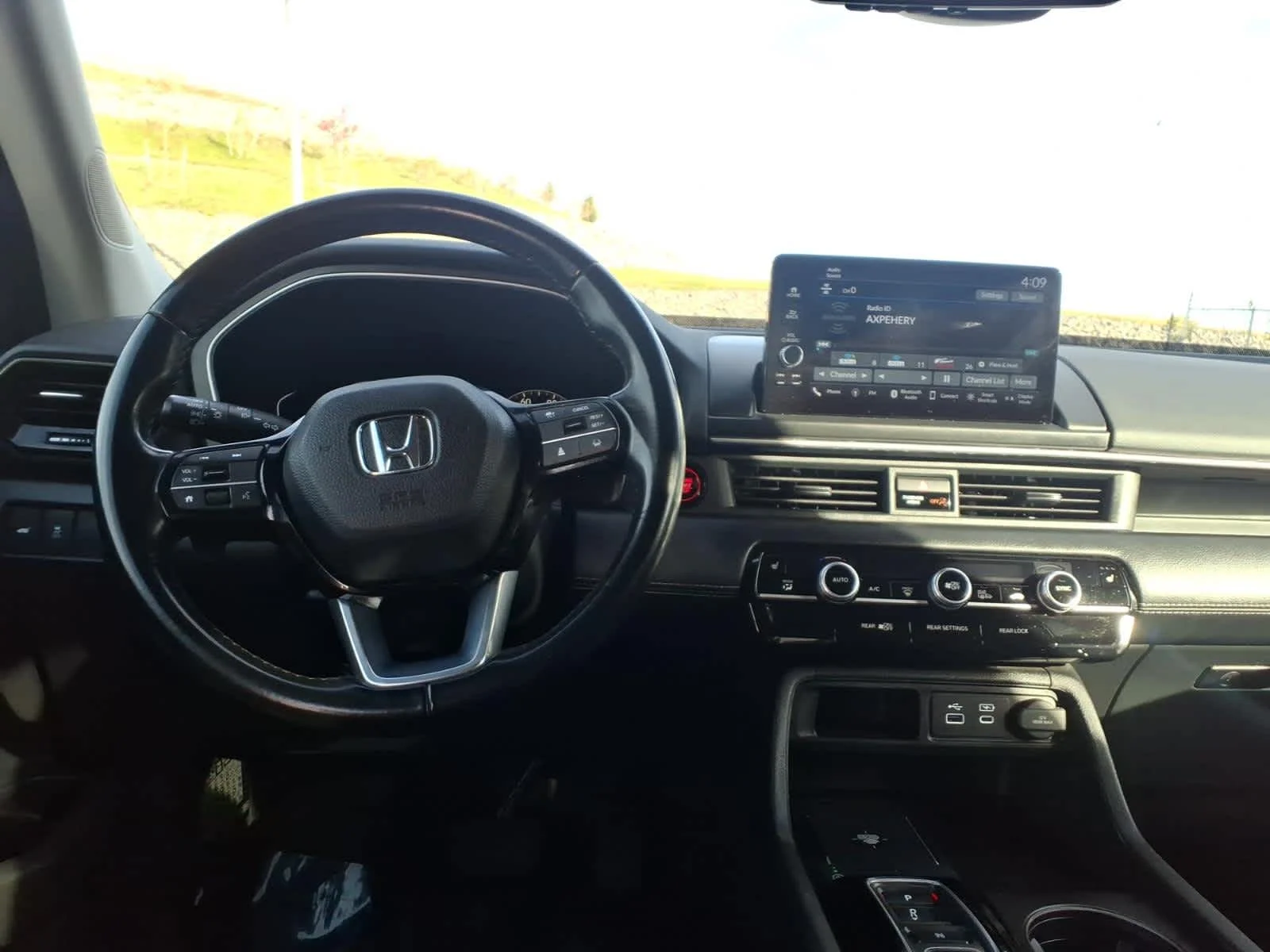 2024 Honda Pilot EX-L - Photo 14