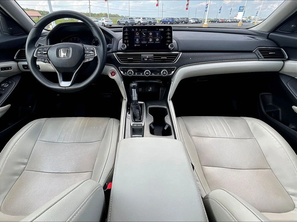 2018 Honda Accord Touring - Photo 9