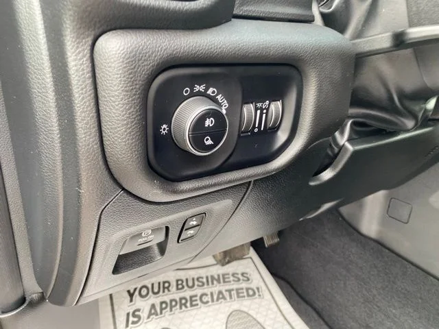 Used 2025 Silver Ram Laramie image 23