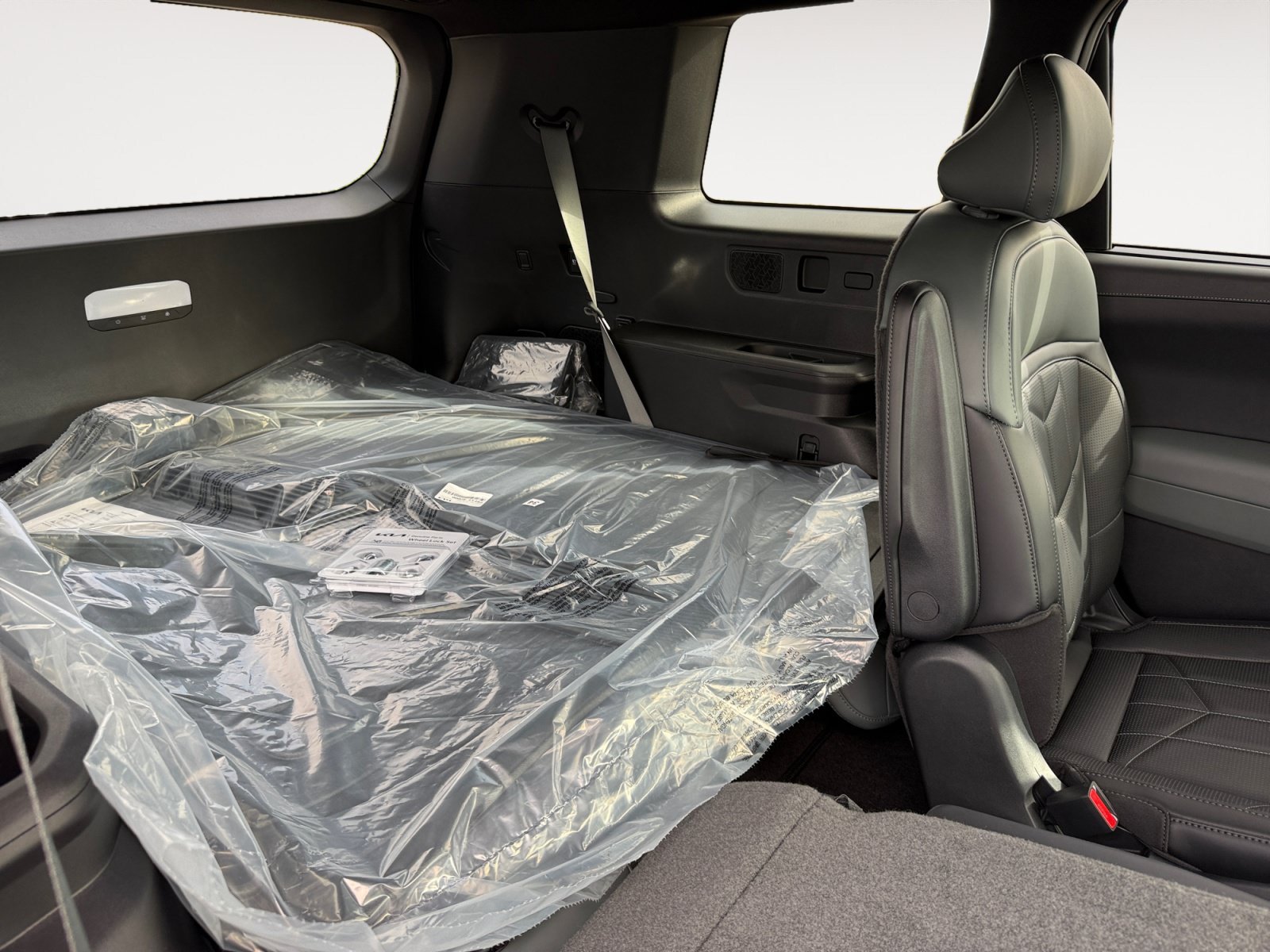 New 2027 Glacial White Pearl Kia X-LINE SX image 19