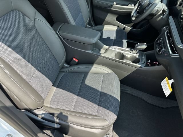 New 2026 Summit White Buick Preferred image 27