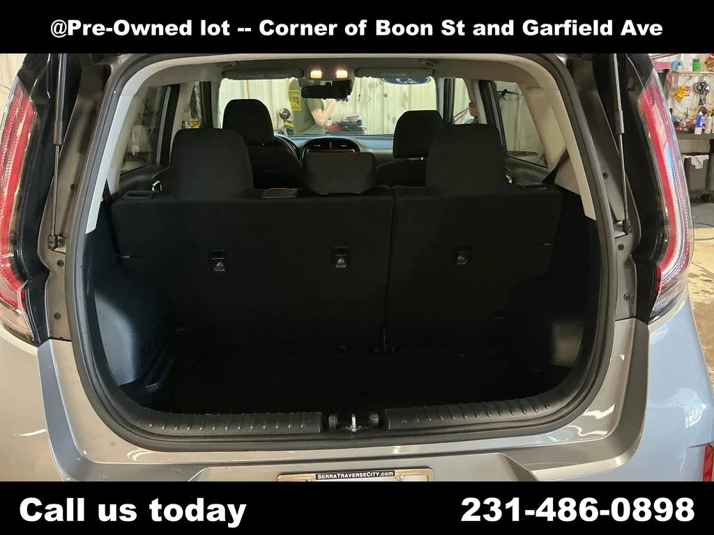 Used 2023 Gray Kia LX image 22