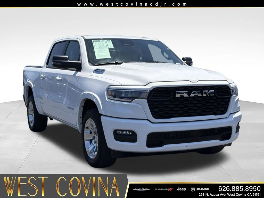 Used 2025 White Ram Big Horn/Lone Star image 2