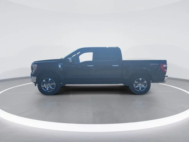 Used 2023 Black Ford Lariat image 4