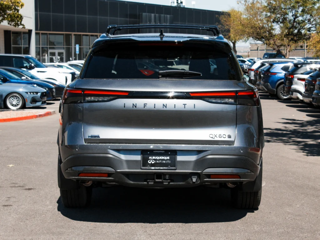 New 2027 2T GRPT SHDW INFINITI Autograph AWD image 6