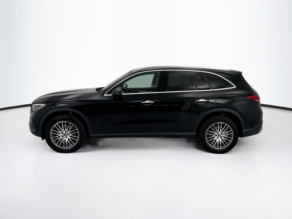 New 2026 Black Mercedes-Benz GLC 300 image 8