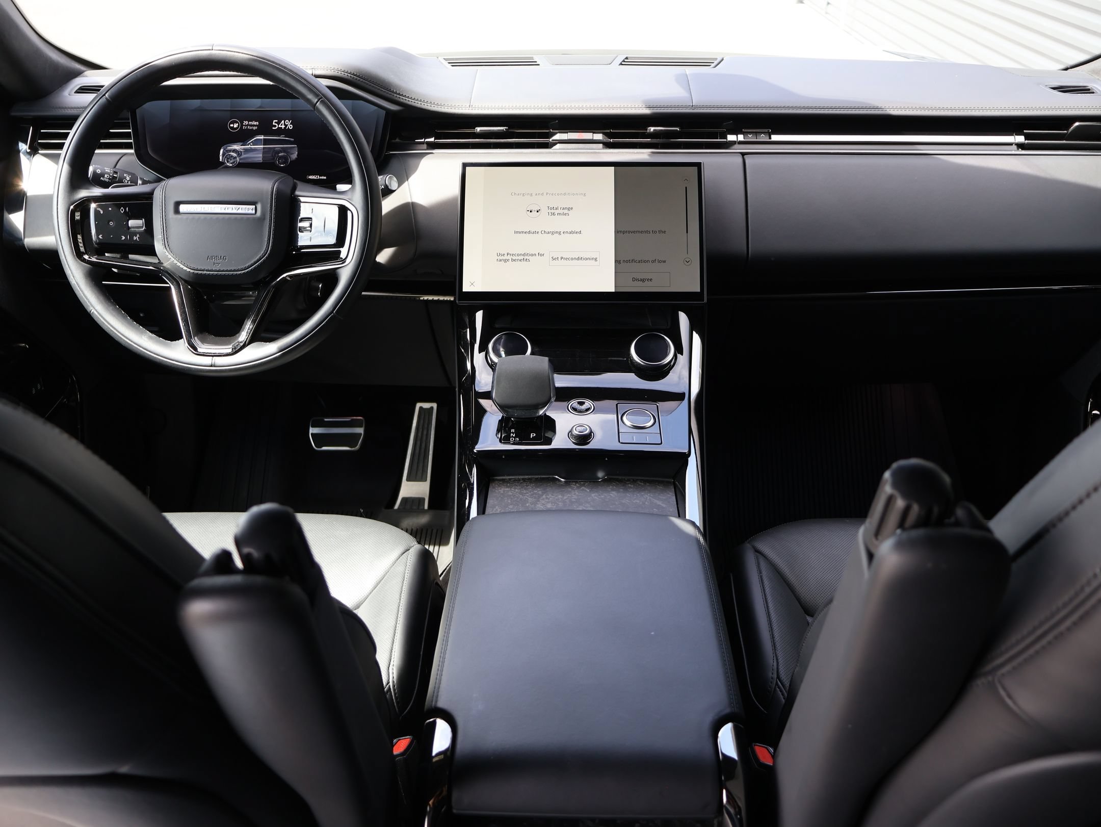 Used 2023 Fuji White Land Rover Autobiography image 28