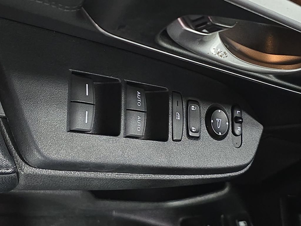 Used 2017 Black Honda Touring image 21