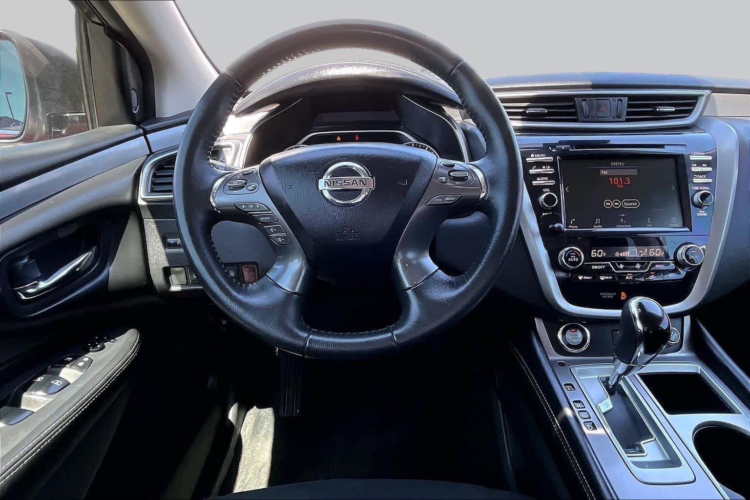 Used 2020 Cayenne Red Metallic Nissan SV image 6