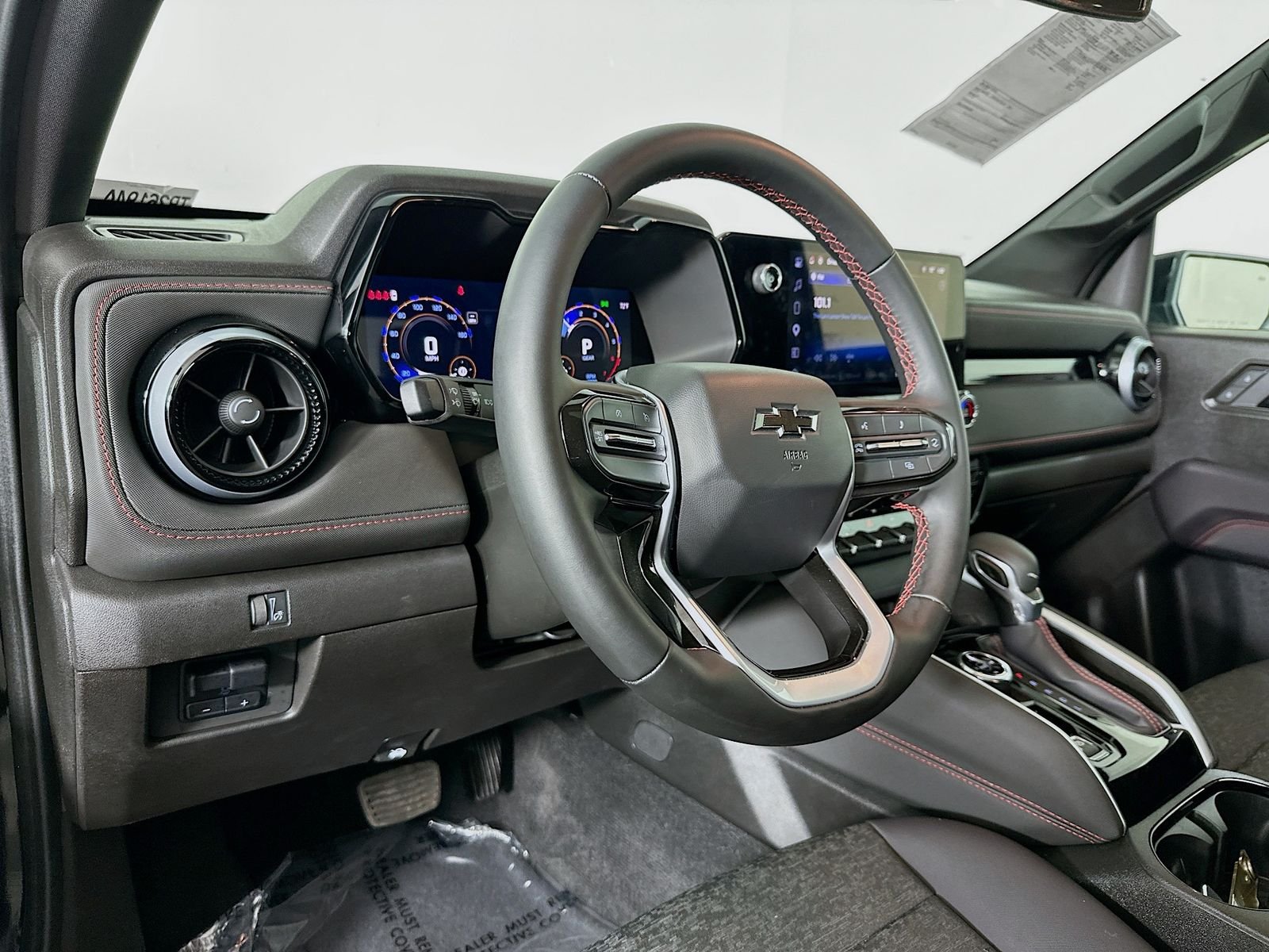 Used 2025 Black Chevrolet Z71 image 9