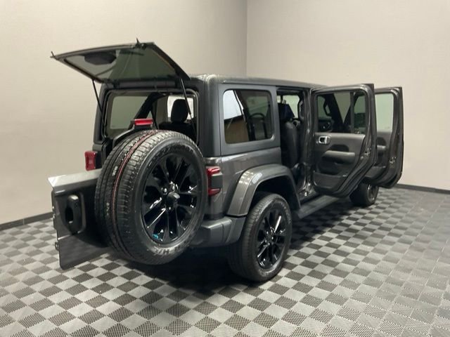 Certified Used 2022 Crystal Metallic Jeep Unlimited Sahara 4xe image 28